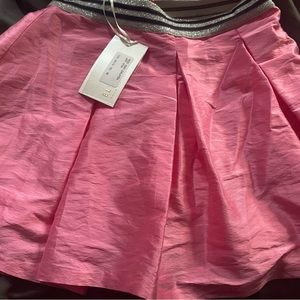 BNWT Elsy pink satin skirt with Lining and back hidden zip